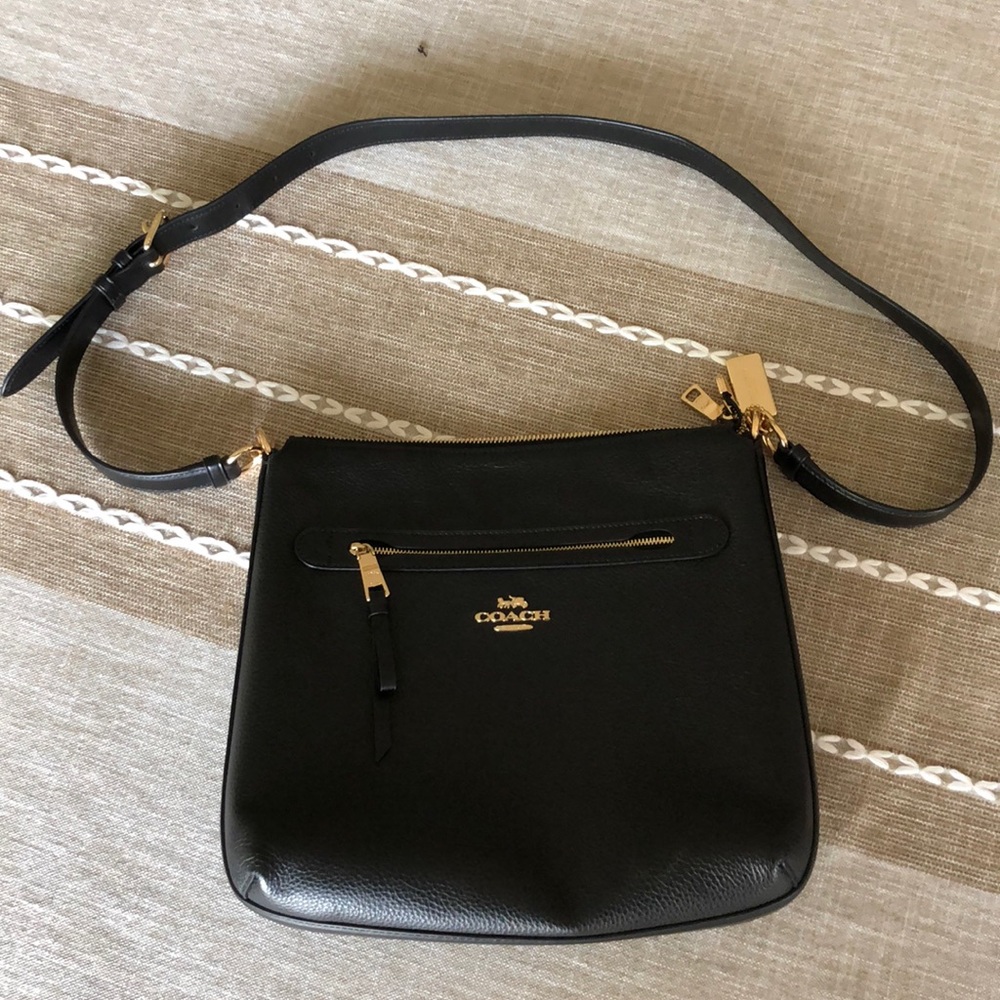 Brand new leather authentic coach crossbody purse